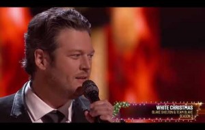 Coach Blake Shelton Has His Team Sing Backup on 'White Christmas' - The Voice 2020