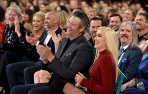 BLAKE SHELTON AND GWEN STEFANI ACM AWARDS