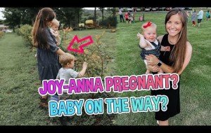 DUGGAR PREGNANT!!! Joy-Anna Duggar Pregnant With Third Child? Fans Suspecting!!!